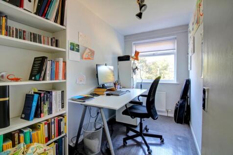 Bedroom Regency Drive - Matt Clinton EweMove Kenil