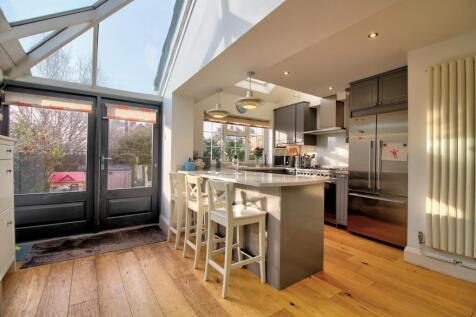 Kitchen - Castle Road Matt Clinton EweMove Kenilwo