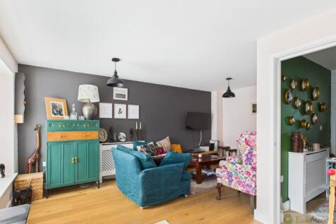 EweMove Mildenhall Breck Gardens Living room 2
