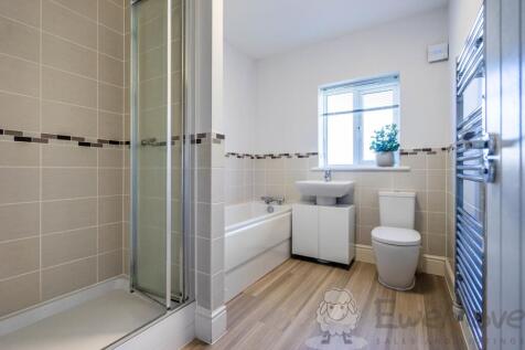 4-Piece Family Bathroom