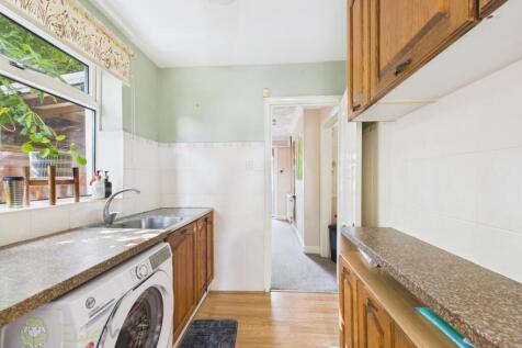 CAM03589G0-PR0077-STILL014