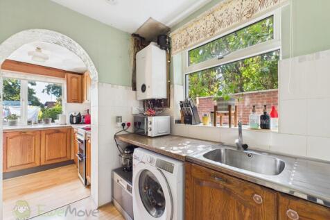 CAM03589G0-PR0077-STILL015