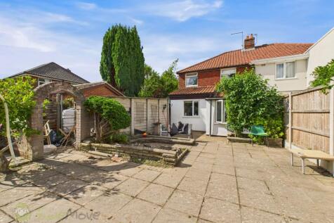 CAM03589G0-PR0077-STILL011