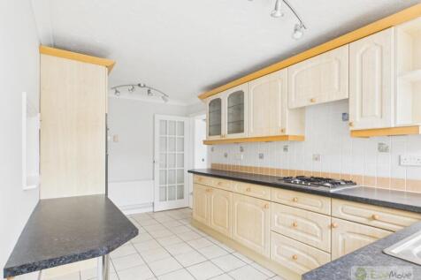 Thetford Road EweMove Mildenhall Kitchen 1