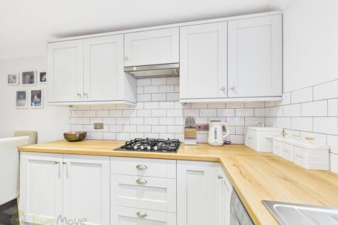 CAM03589G0-PR0085-STILL009