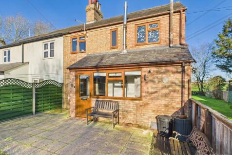 Front of House- Mark Stephens EweMove Newmarket an