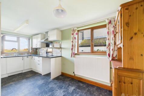 Kitchen Diner- Mark Stephens EweMove Newmarket and