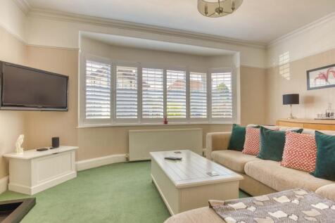Ewemove Taunton - Henley Road (20)