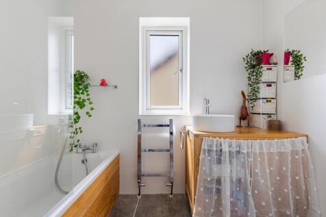 A26 - 80 Seymour Drive Dartmouth - 250714