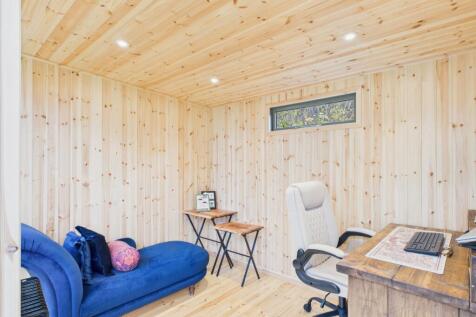 CAM05532G0-PR0009-STILL040