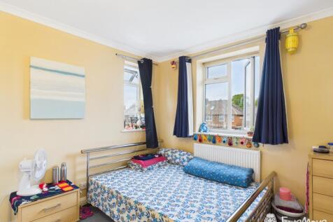 CAM02899G0-PR0061-STILL011