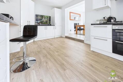 CAM01543G0-PR0160-STILL012