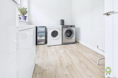 CAM01543G0-PR0160-STILL002