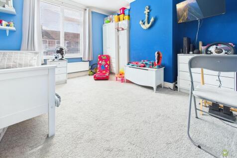 CAM01543G0-PR0155-STILL044