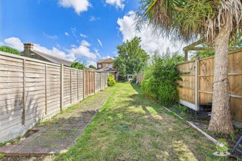 CAM01543G0-PR0145-STILL038