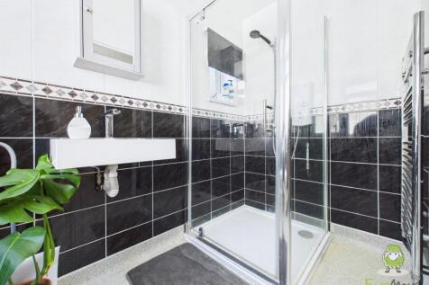 CAM01543G0-PR0145-STILL035