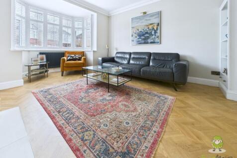 CAM01543G0-PR0166-STILL052