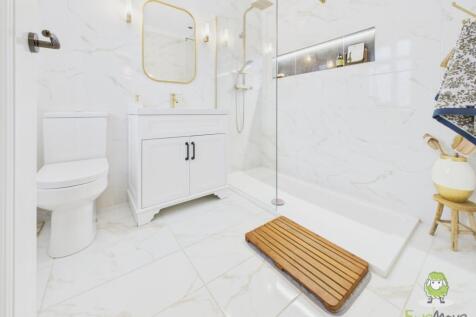 CAM01543G0-PR0166-STILL012