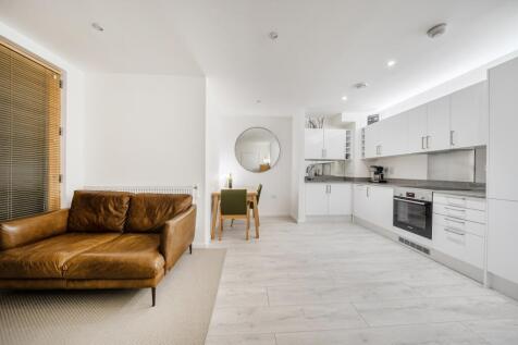 1332573-7-6889e43883f23