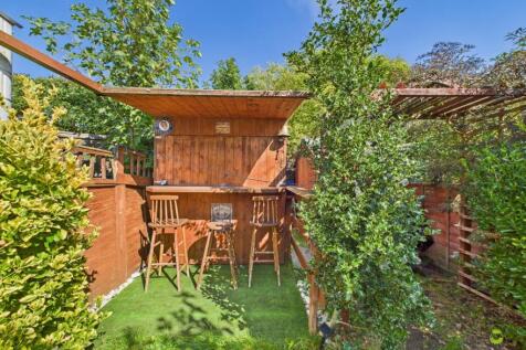 Presented by Robert at EweMove Bexleyheath and Dar