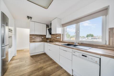 1356704-22-68d39adc54f08