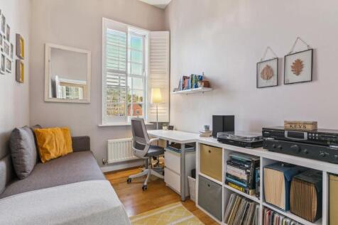 DSC03068-5bf5859aad10563a6d166d849a0685be - 800px.jpg