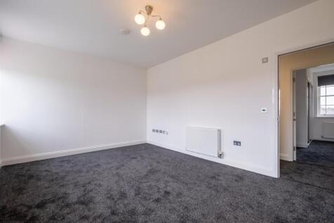 036-80 Robertson Drive, The Barracks, Lanark.jpg
