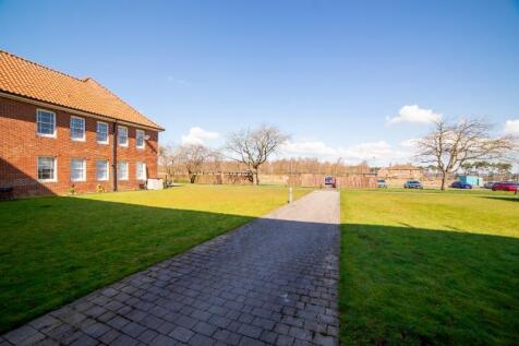 76 Robertson Drive 30 (800x533).jpg