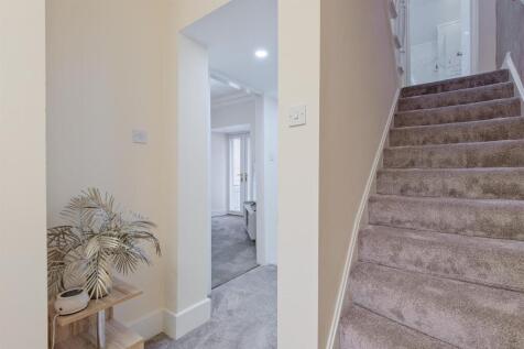 002-23 East Academy Street Wishaw, ML2 8BG.jpg