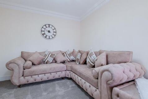 011-23 East Academy Street Wishaw, ML2 8BG.jpg