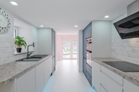 012-23 East Academy Street Wishaw, ML2 8BG.jpg