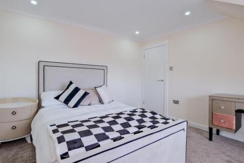 032-23 East Academy Street Wishaw, ML2 8BG.jpg