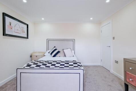 034-23 East Academy Street Wishaw, ML2 8BG.jpg