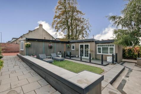 048-23 East Academy Street Wishaw, ML2 8BG.jpg