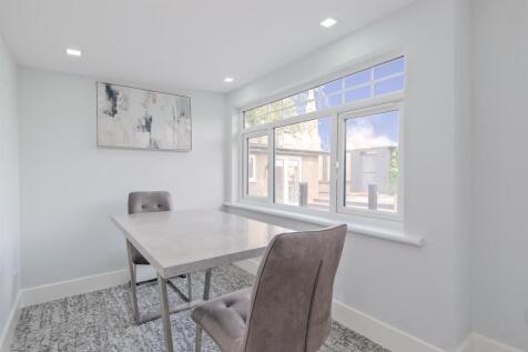 061-23 East Academy Street Wishaw, ML2 8BG.jpg