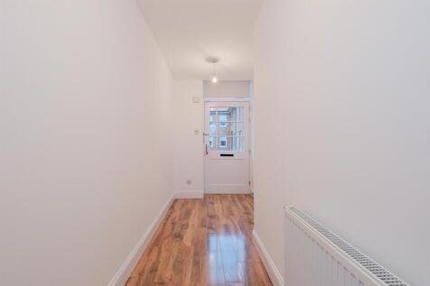 001-92 Quinn Court, Lanark.jpg