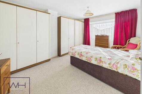 CAM03785G0-PR0326-ST