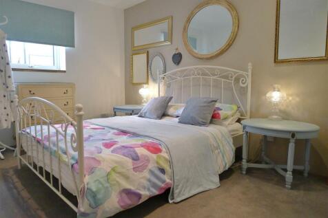 Downstairs bedroom 2