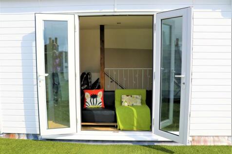 Roof terrace entrance