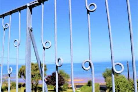 Roof terrace railings