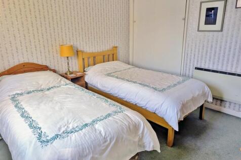 Ground floor bedroom 1