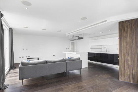 Reception/Kitchen