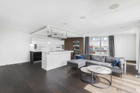 Reception/Kitchen