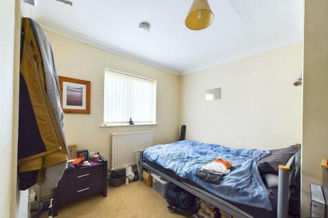 CAM02887G0-PR0185-STILL005.jpg
