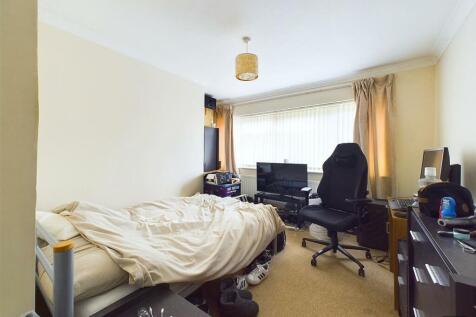 CAM02887G0-PR0185-STILL009.jpg