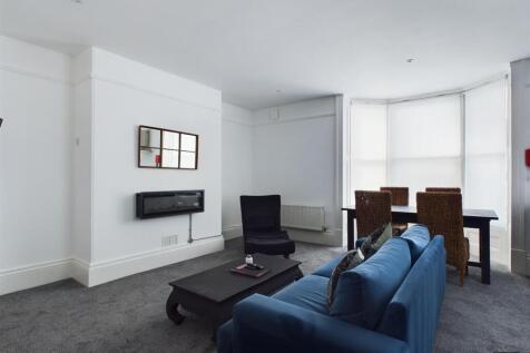 CAM02887G0-PR0137-STILL002.jpg