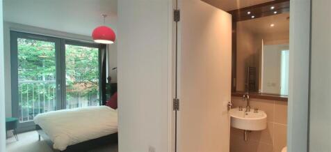 Bed 1_Ensuite.jpeg