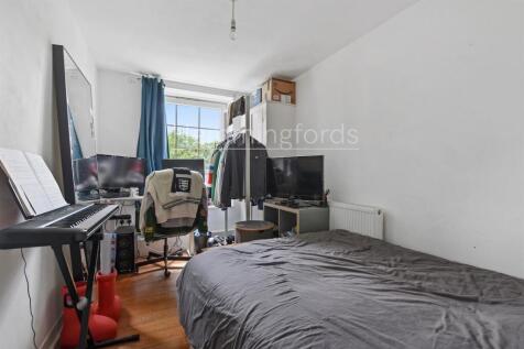 02-8906GCHMF - 26 Samford House - Bedorom - Origin