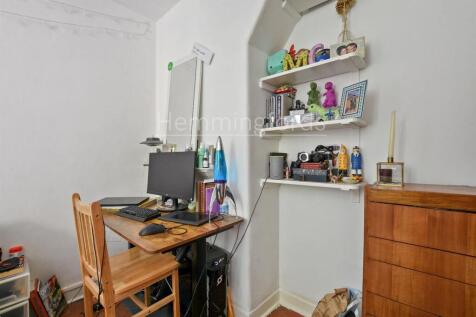 04-dcaaGCHMF - 26 Samford House - Bedroom 3 - Orig