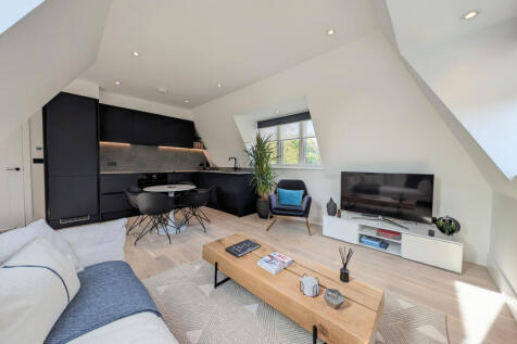 2 Double Bed Eco-Friendly Flat